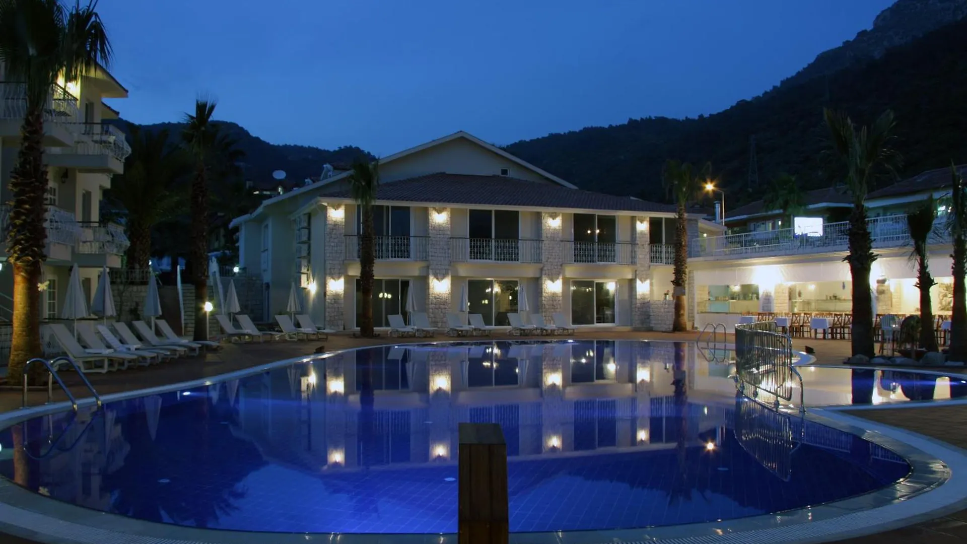 The Blue Lagoon Deluxe Hotel オルデニズ